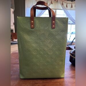 Louis Vuitton Vernis Bag